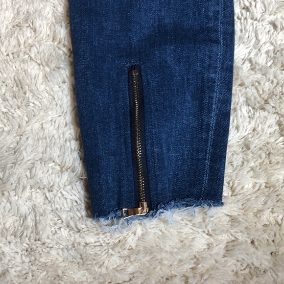 Jen 7 for 7 For All Mankind Jeans High-rise, bottom fringe with back zip, size 6 - Picture 5 of 10
